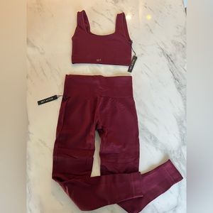 SET Active Burgundy Set